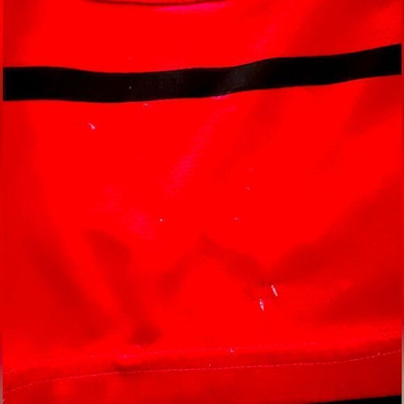 Under Armour Big Boys Red shorts Size Large - Picture 5 of 5